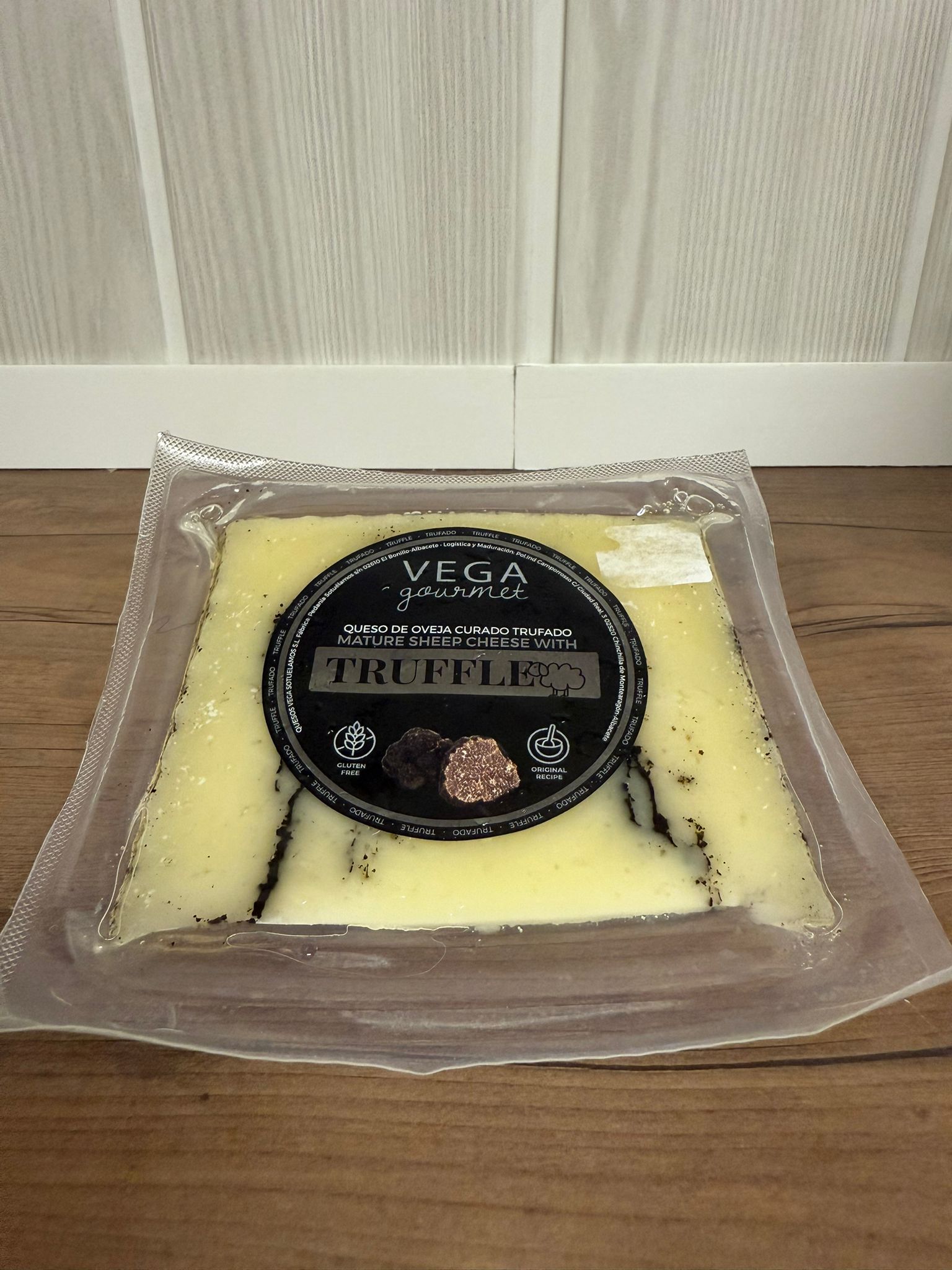QUESO DE OVEJA CURADO CON TRUFA
